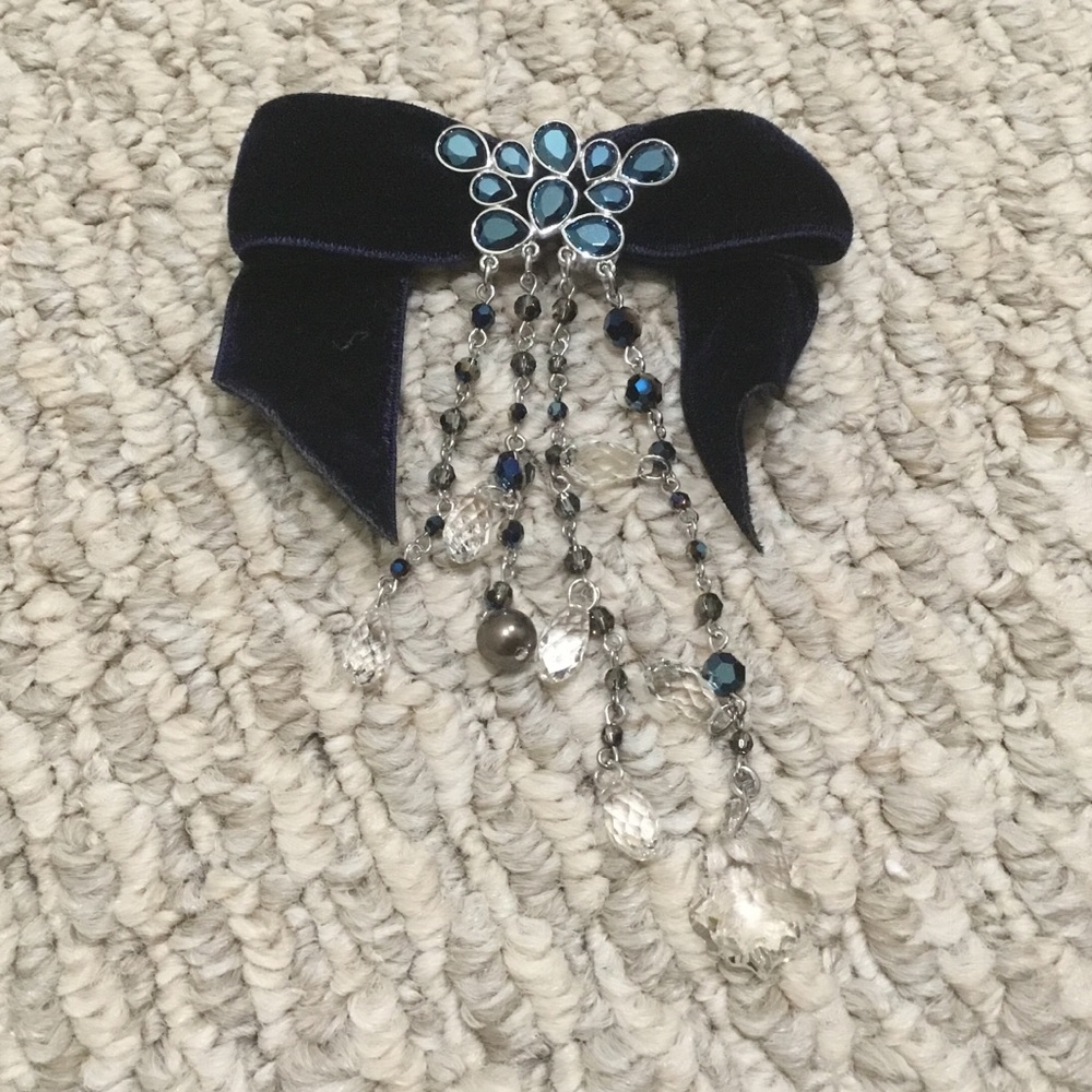 Swarovski Crystal Bow Brooch Pin (Navy Blue) - Picture 3 of 4